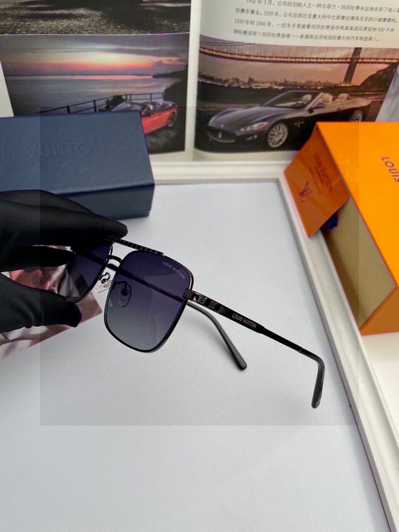 . New   Brand Louis Vuitton LV Original single quality men and women with the same polarized sunglasses   Material high-definition Polaroid polarized lenses, imported alloy printed logo mirror legs. Small frame exquisite