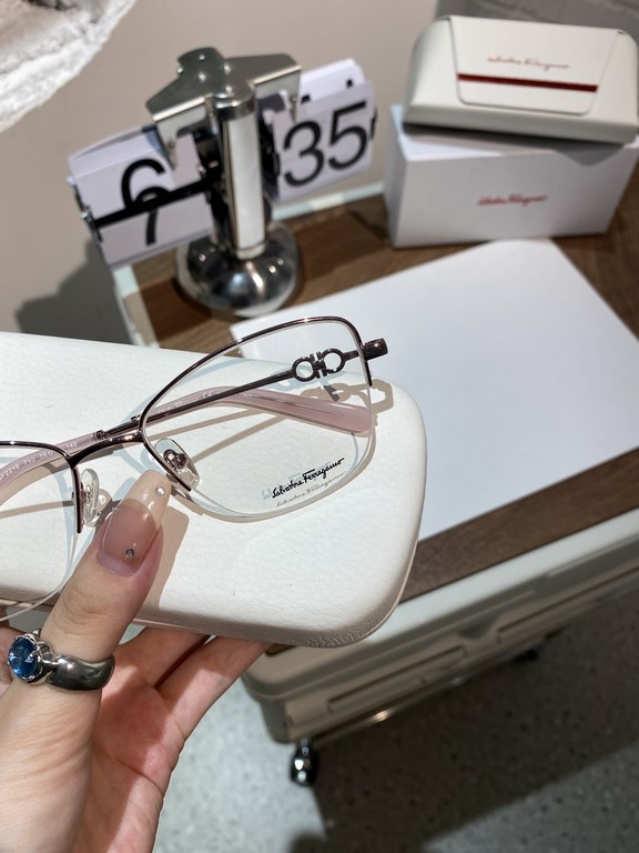 Salvatore ferragam Ferragam SF2216 polygonal half-rim myopia glasses   flat lenses High quality, not picky face, know the goods to come Size 55-16-140 Women's Glasses