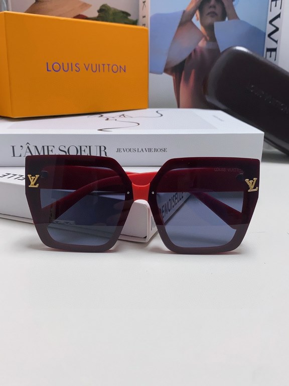 LV Louis Vuitton sunglasses Women's sunglasses   good-looking on the face super atmosphere show face small, small full print will not have the feeling of rustic thugs, men and women can take, the