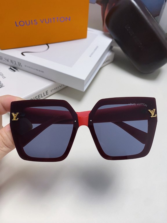 LV Louis Vuitton sunglasses Women's sunglasses   good-looking on the face super atmosphere show face small, small full print will not have the feeling of rustic thugs, men and women can take, the