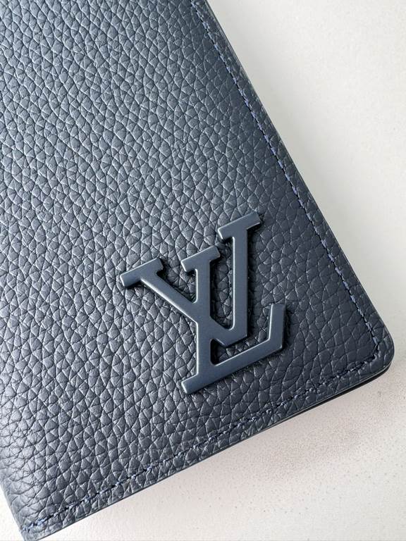 LV Louis Vuitton Wallet