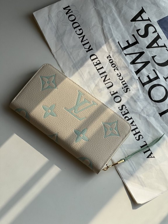 LV Louis Vuitton Wallet