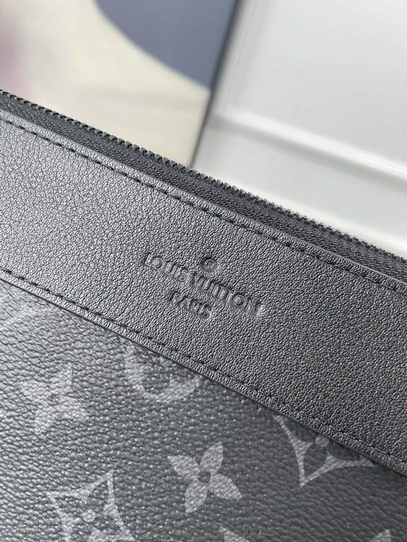 LV Louis Vuitton Wallet