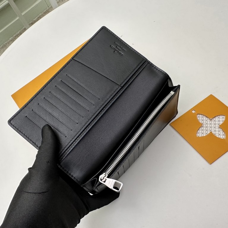 LV Louis Vuitton Wallet