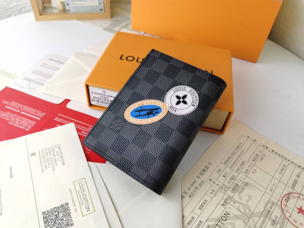 LV Louis Vuitton Wallet