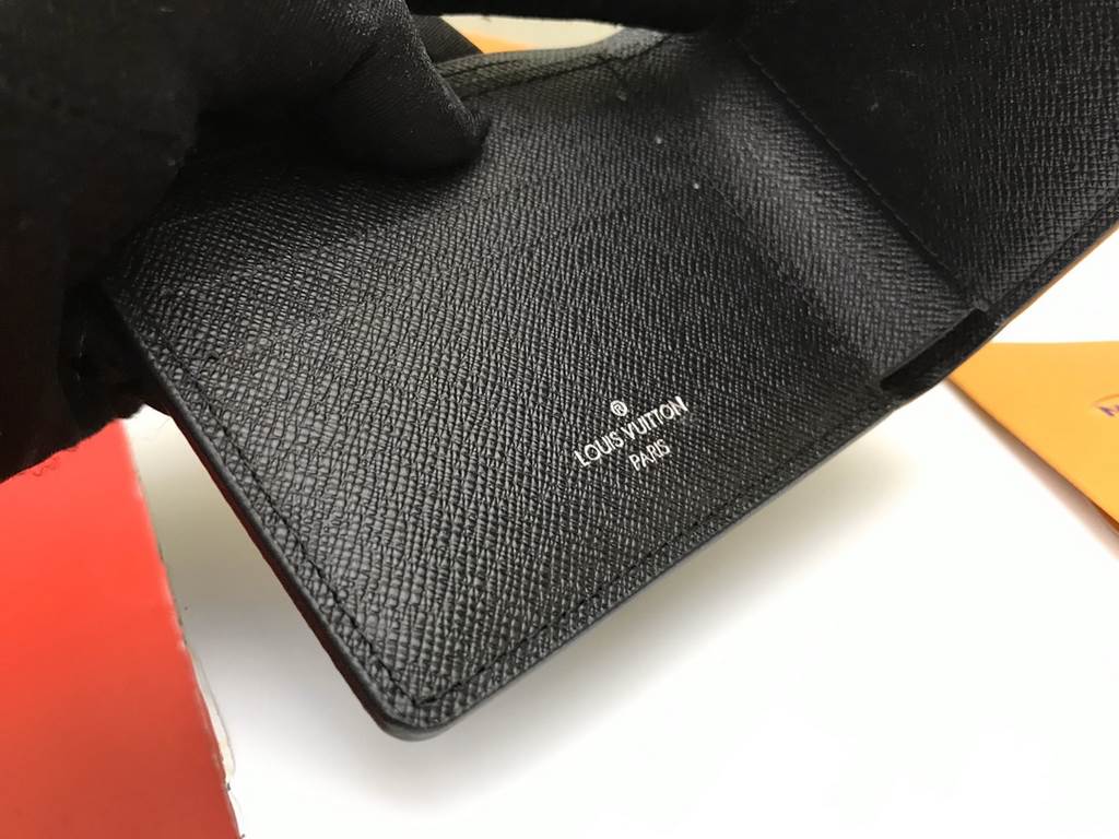 LV Louis Vuitton Wallet