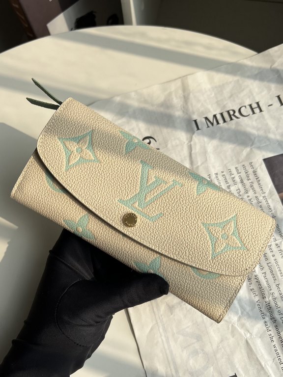 LV Louis Vuitton Wallet