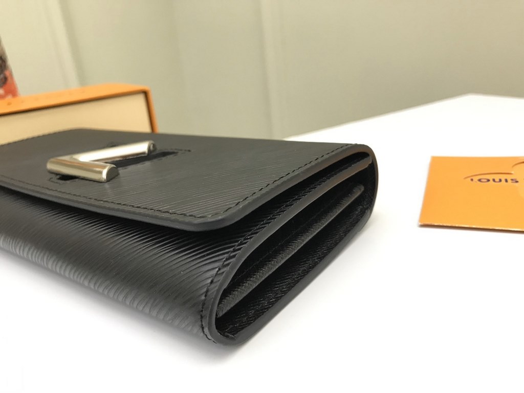 LV Louis Vuitton Wallet