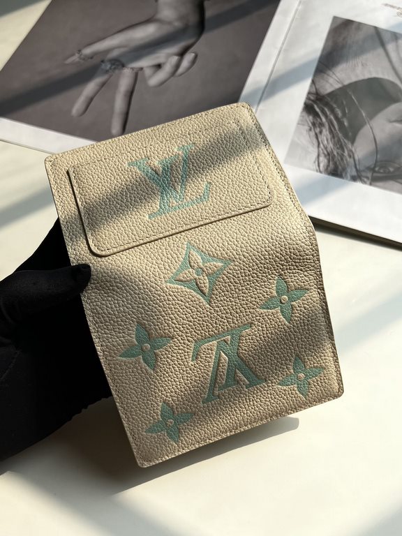 LV Louis Vuitton Wallet