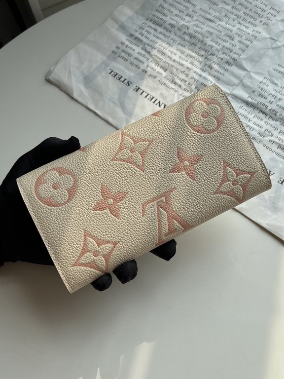 LV Louis Vuitton Wallet