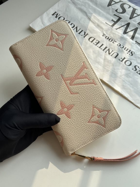 LV Louis Vuitton Wallet