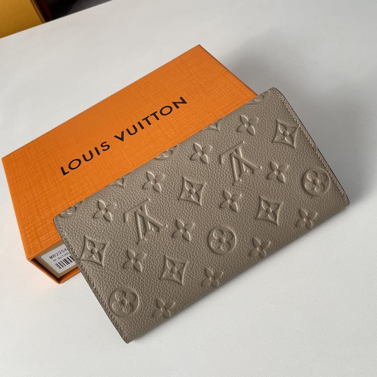 LV Louis Vuitton Wallet