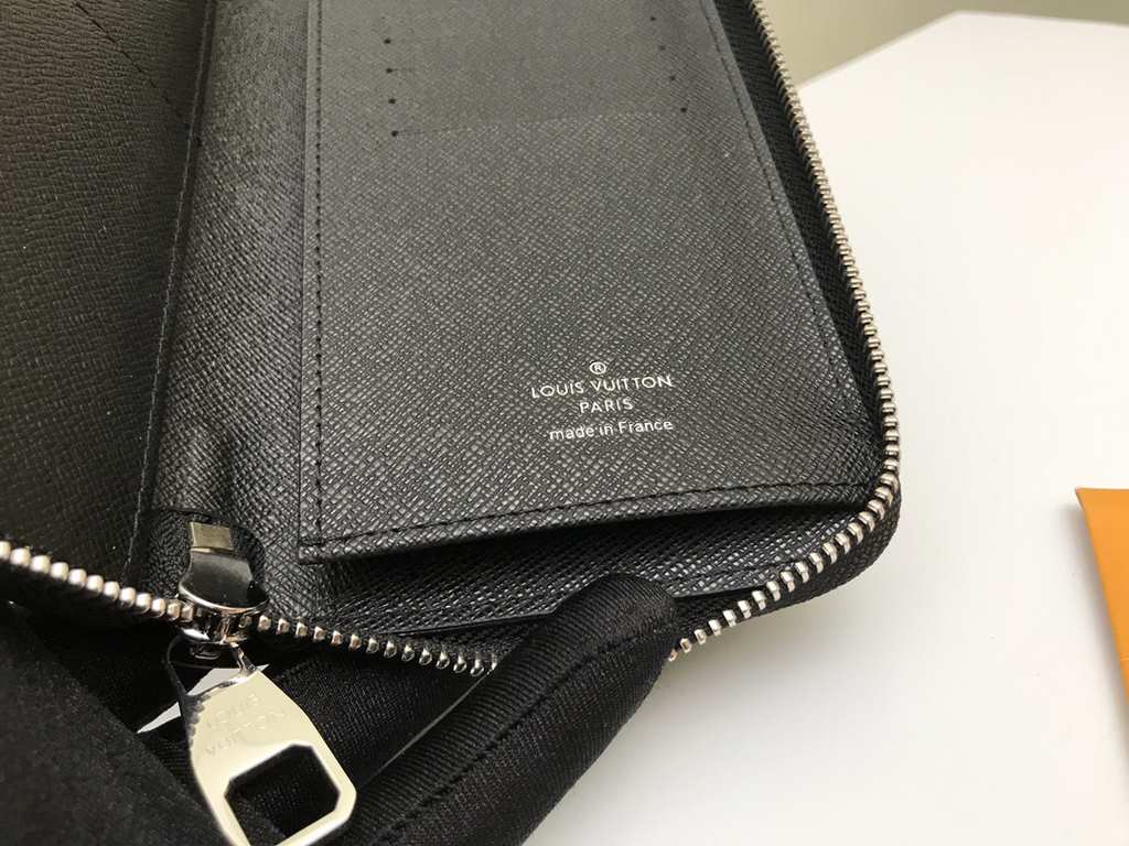 LV Louis Vuitton Wallet