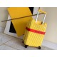 Rimowa Trolley caseluggageUltra-light pc zipper case, must get the same high value trolley case of YiYiChixi! Rimowa Essential new color collection! When you're young, you need to look good to travel!  Free Rimowa StrapM