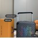 School Season SecondsSchool Season Seconds Boarding Case 1499Brand new and original!Material Leather Only 1 piece, grab it and earn it!55cmThis season's Horizon 5cm four-wheeled suitcase is made from Damier Graphite canv