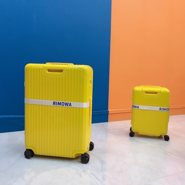 【Oilfield Gold】  Oilfield Gold color is inspired by the infinite fields of rapeseed flowers under the bright sun of Tuscany, which are golden and eye-catching.RIMOW@Silmova new color suitcase, YiYangQianXi same Essential