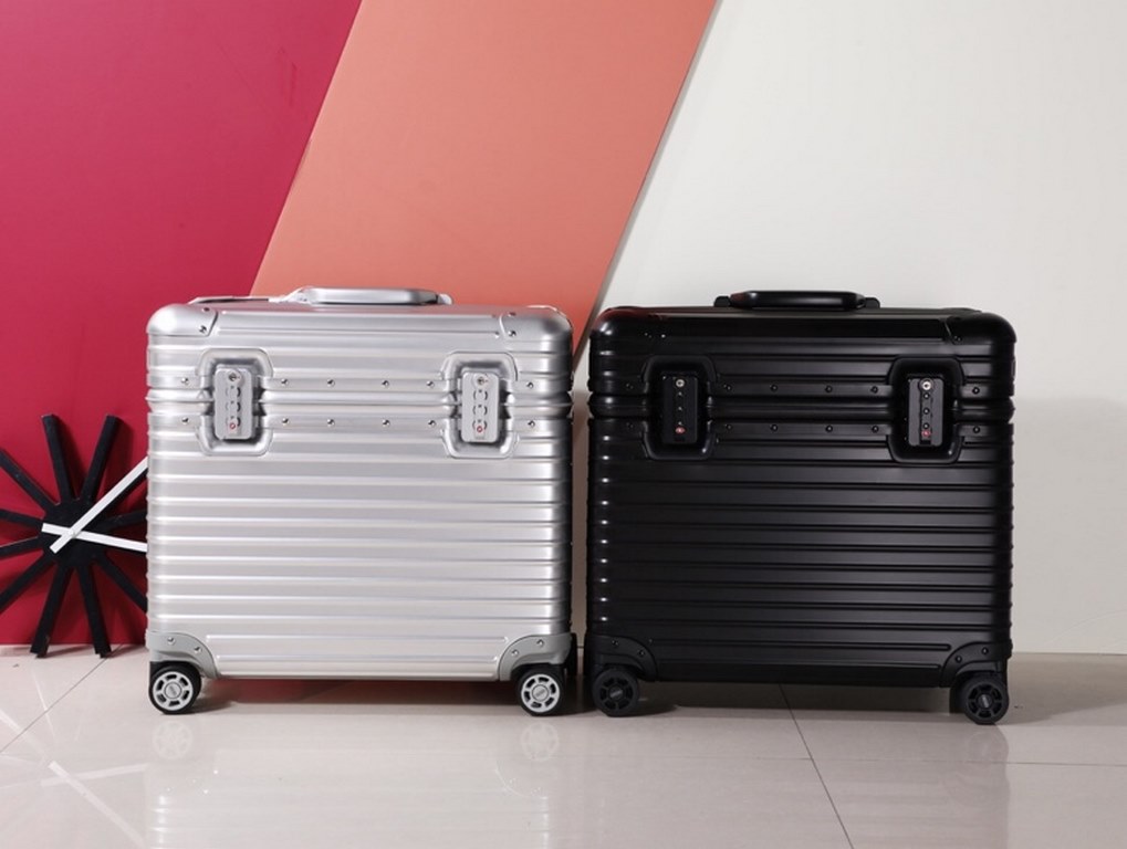 Rimowa Pilot    Rimowa Pilot Camera Case Captain's Case Luggage Suitcase Aluminum and Magnesium Alloy in stock. Real aviation aluminum, conscientious workmanship. Thickened anti-drop bag corners, full of compulsion. Stan