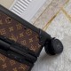 Louis Vuitton (LV) with excellent quality, outstanding creativity and exquisite craftsmanship to interpret the art of fashionable travel!Unique design concepts, interesting, fashionable, vintage style and perfect craftsm