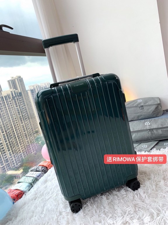 [Ink green] RIMOWA Zhimowa new color suitcase, easy to use the same Essential series, colorful, enjoy the journey. Using the national universal TSA customs lock, upgraded version of the simple logo fashion high-end, univ