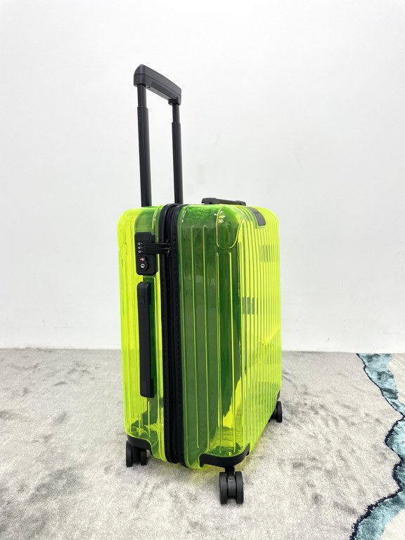 The new limited edition  RIMOWA Essential Neon  Neon series boarding box 21 inch 『 Lime Green』 out of stock!Colorful and gorgeous colors, vibrant state of adaptability pull full, inspired by the resonance of the young at