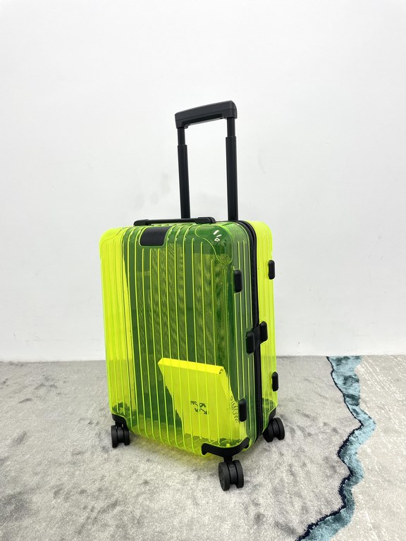 The new limited edition  RIMOWA Essential Neon  Neon series boarding box 21 inch 『 Lime Green』 out of stock!Colorful and gorgeous colors, vibrant state of adaptability pull full, inspired by the resonance of the young at