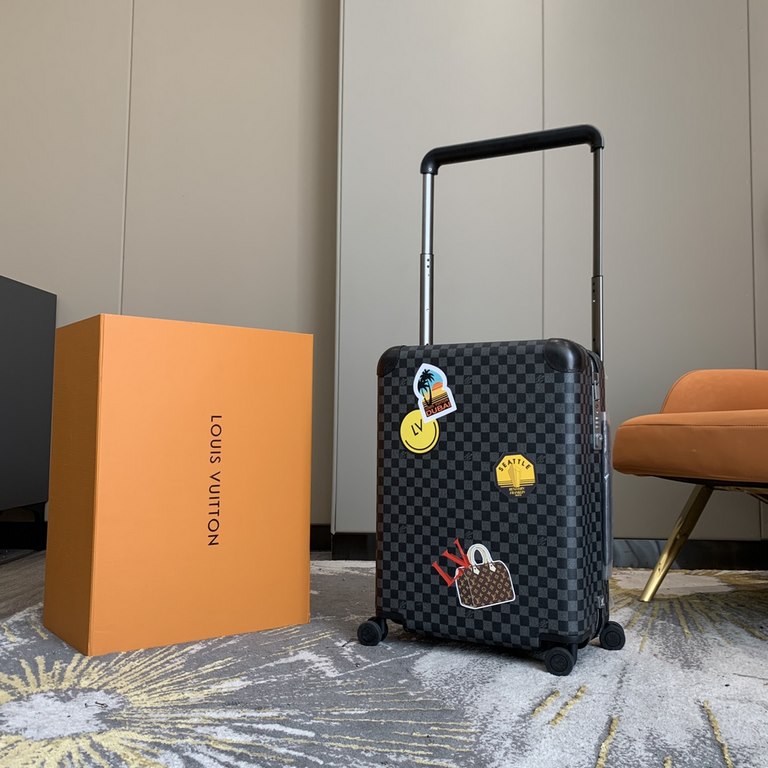 A new update, a limited editionThe new Horizon luggage revitalizes Wieden's legendary heritage with a creative twist. The iconic Monogram canvas is embellished with travel appliqués that harken back to the brand's herita