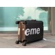 Supreme X Rimowa co-branded modelsSupreme X Rimowa pair of oxidized version1）Super oxide version is oxidized on the case, it can't be removed by tearing the buckle.(2) The aluminum handle is marked with an abrasive, not 