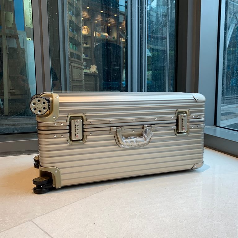 Original trunk series! 925 sport modelLuggagetrolley caseAll aluminum magnesium alloy] Topas Sport sports modelsForced a super-high one, Zhang Dawei, Qiwei, Zheng Kai many many stars are in use!Non-market first-generatio