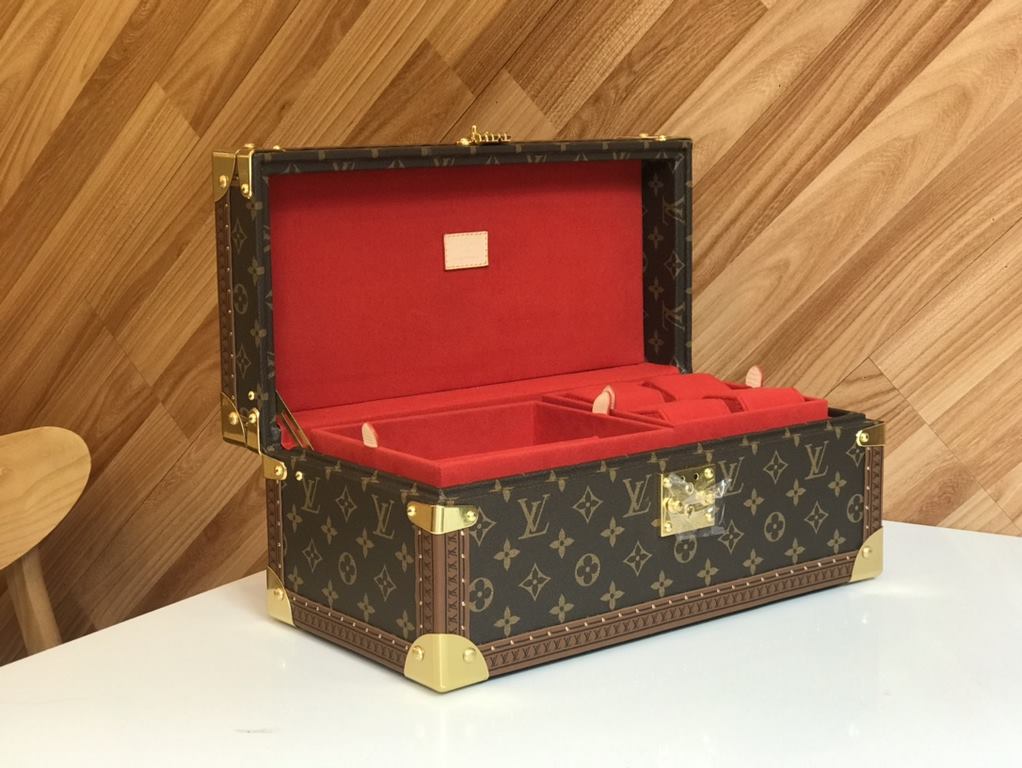 M47004SBMulti-Precious Hard CaseSize 391817This wooden box Counter newest models hard wooden box # new   [Multi-treasure box] inner compartment is very practical . This multi-treasure box has two layers inside.The upper 