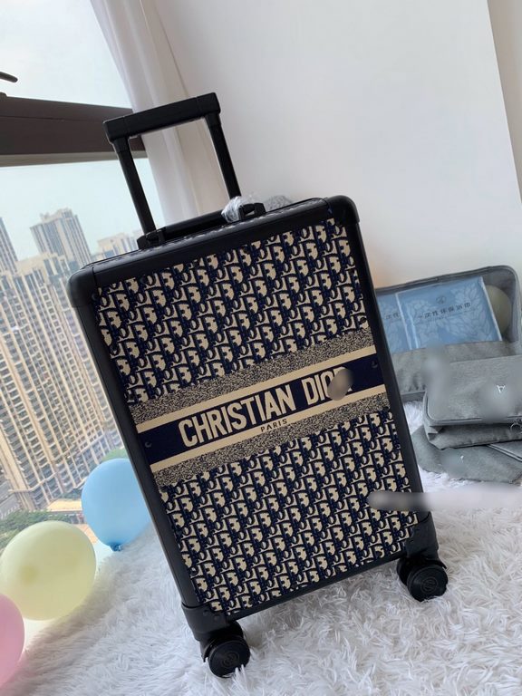 D   Christian D10r Luggage  Trolley caseAnother set of new fashion favorites, this retro-shaped trolley case has its own unique kind of fashionable and competent style, strength and value are online   Pan him! Iconic obl