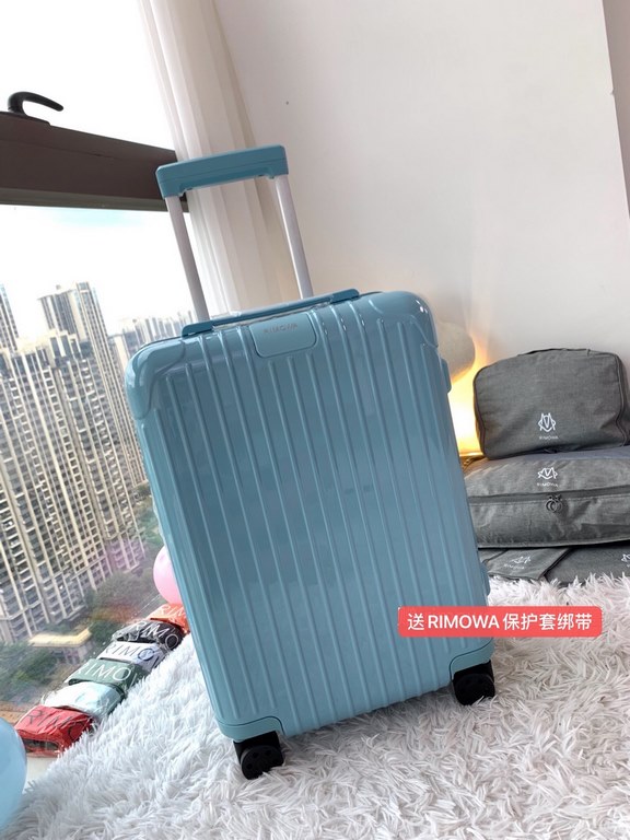 [Glacier blue] RIMOWA Zhimowa new color suitcase, easy to use the same Essential series, colorful, enjoy the journey. Using the national universal TSA customs lock, upgraded version of the simple logo fashion high-end, u