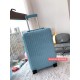 [Glacier blue] RIMOWA Zhimowa new color suitcase, easy to use the same Essential series, colorful, enjoy the journey. Using the national universal TSA customs lock, upgraded version of the simple logo fashion high-end, u