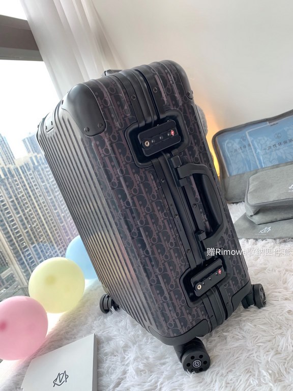 Top headline! The   SpringSummer 2020 Paris presentation featured a stunning Dio.r x Rimowa co-brand! A collection of luggage is full of details, with an innovative electrolytic polishing technique that vaguely reveals D