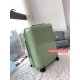 [Green Bamboo Green] RIMOWA Zhimowa new color suitcase, easy to use the same Essential series, colorful, enjoy the journey. Using the national universal TSA customs lock, upgraded version of the simple logo fashion high-