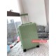 [Green Bamboo Green] RIMOWA Zhimowa new color suitcase, easy to use the same Essential series, colorful, enjoy the journey. Using the national universal TSA customs lock, upgraded version of the simple logo fashion high-