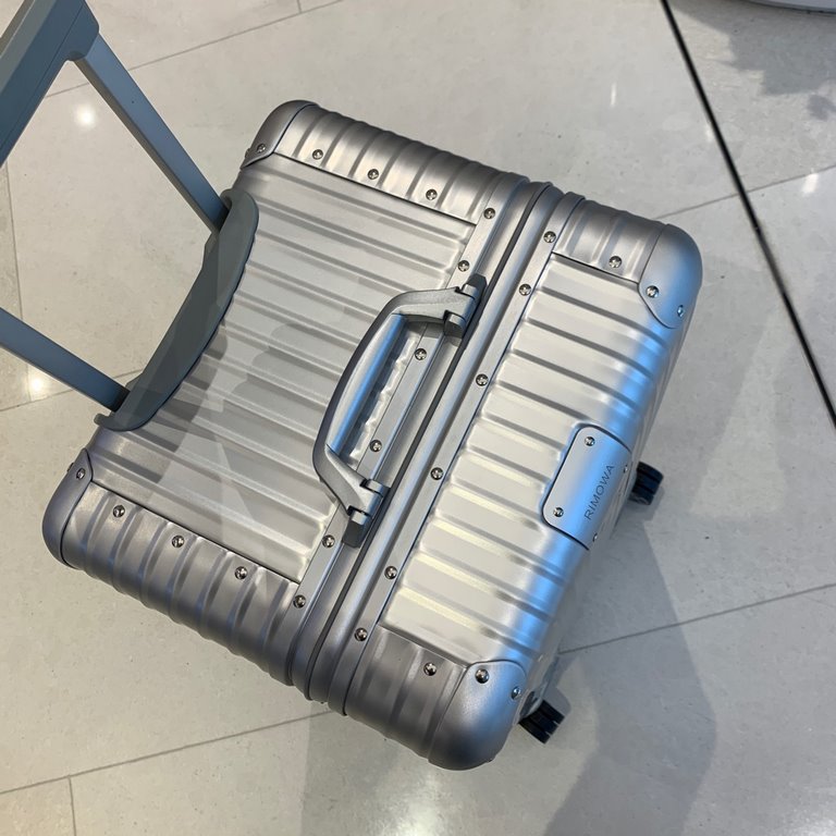 Original trunk series! 925 sport modelLuggagetrolley caseAll aluminum magnesium alloy] Topas Sport sports modelsForced a super-high one, Zhang Dawei, Qiwei, Zheng Kai many many stars are in use!Non-market first-generatio