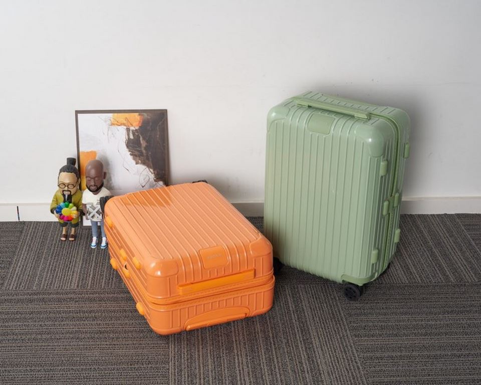 Rimowa wow wow wow       !Small tile new products are presented for a first look! [Let me see]Green Bamboo Green 