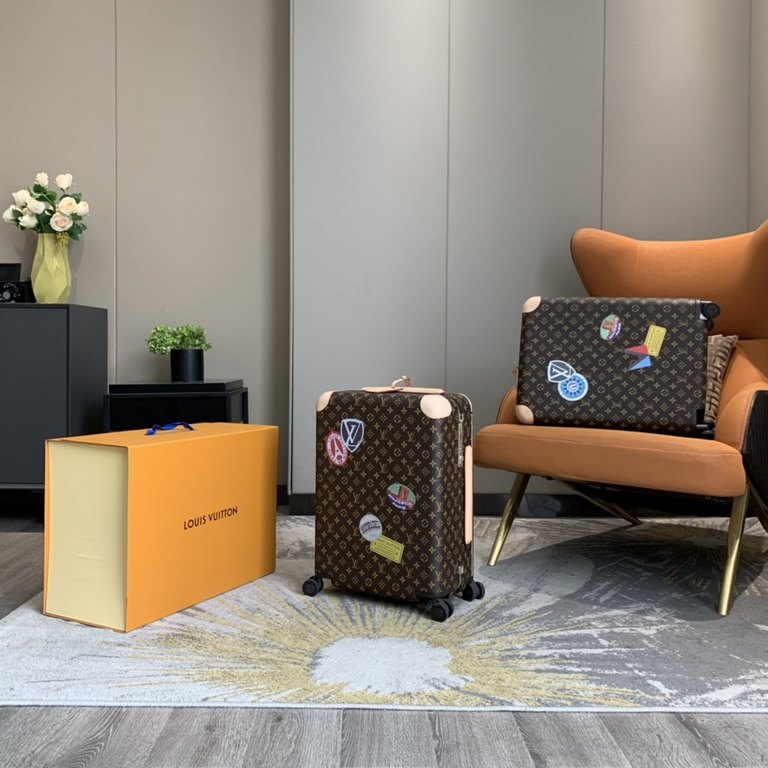 Model 01555cm customized limited editionSupport customized signature, can be customized to the patternThis season's Horizon 55cm four-wheeled suitcase is made from Damier Graphite canvas and printed with the new colorful