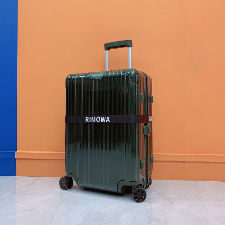 [Dark green]    rich and vibrant dark green, like jasper atmosphere of elegance, is a unique and vintage color tone, show elegance and generosity.RIMOW@Sumova new color suitcase, YiYangQianXi same Essential series, color