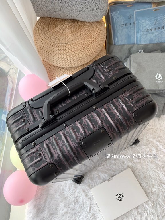 Top headline! The   SpringSummer 2020 Paris presentation featured a stunning Dio.r x Rimowa co-brand! A collection of luggage is full of details, with an innovative electrolytic polishing technique that vaguely reveals D