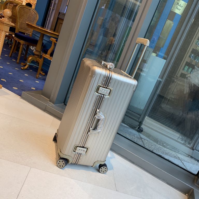 Original trunk series! 925 sport modelLuggagetrolley caseAll aluminum magnesium alloy] Topas Sport sports modelsForced a super-high one, Zhang Dawei, Qiwei, Zheng Kai many many stars are in use!Non-market first-generatio