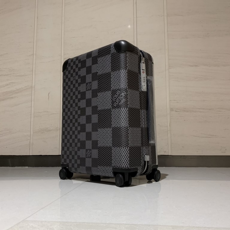 55CMHORIZON Four Wheel Trolley Case, 55cmMeet the future of luxury four-wheeled luggage. From Marc Newson, a recognized master of groundbreaking industrial design, this lightweight four-wheeled trolley creates a flat, sp