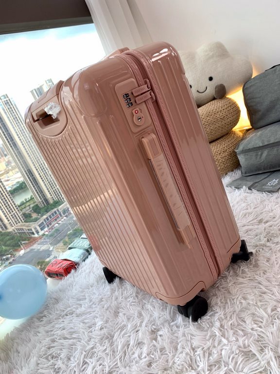 Rimowa Trolley caseluggageUltra-light pc zipper case, must get the same high value trolley case of YiYiChixi! Rimowa Essential new color collection! When you're young, you need to look good to travel! Color Desert Pink M