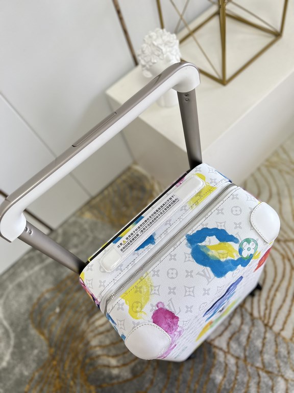 watercolor Summer Collection The new Horizon luggage revolutionizes Louis Vuitton's legendary heritage with a creative twist. The iconic Monogram canvas is embellished with travel appliqués that harken back to the brand'