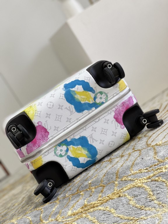 watercolor Summer Collection The new Horizon luggage revolutionizes Louis Vuitton's legendary heritage with a creative twist. The iconic Monogram canvas is embellished with travel appliqués that harken back to the brand'