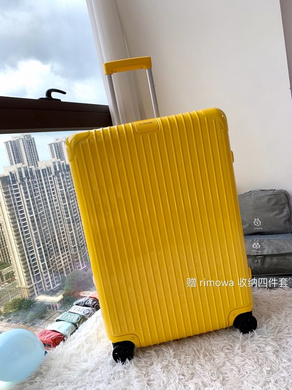 Rimowa Trolley caseluggageUltra-light pc zipper case, must get the same high value trolley case of YiYiChixi! Rimowa Essential new color collection! When you're young, you need to look good to travel! Rimowa Organizer Se