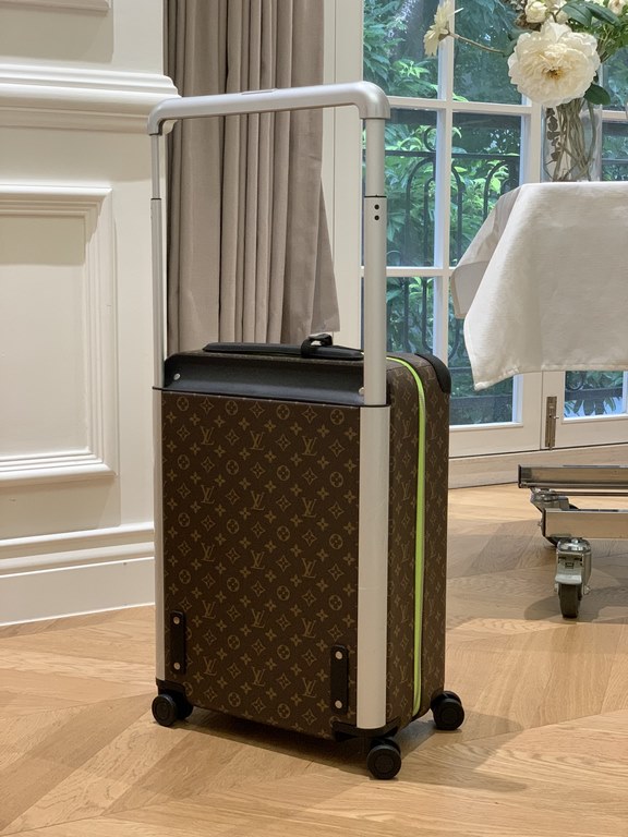 LOUIS VUITTON-HORIZON four-wheeled trolley case 55cm Specifications 38  55  21 (L  H  W) counter genuine quality In stock!L V Horizon trolley case is a classic piece created by the brand in collaboration with designer Ma