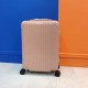 RIMOW @ Riva new colorful suitcase, YiYangQianXi same Essential series, colorful, enjoy the journey. Using the national universal TSA customs lock, upgraded version of the simple logo fashion high-end, universal wheels b