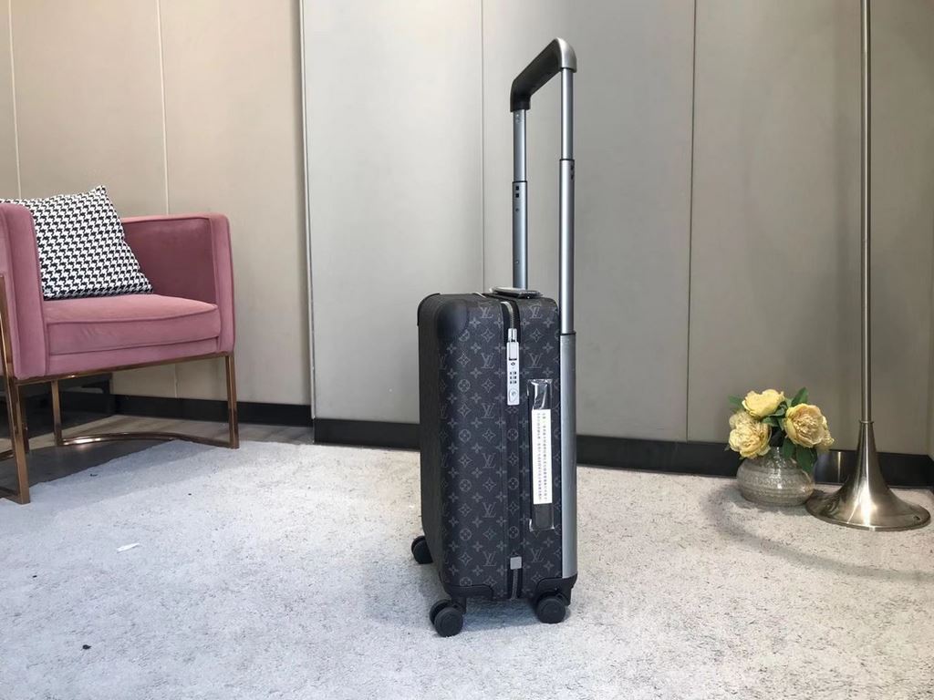 The new Horizon luggage revolutionizes Louis Vuitton's legendary heritage with a creative twist. The iconic Monogram canvas is embellished with travel appliqués that harken back to the brand's traditional luggage design.