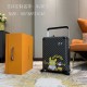 55cm Pikachu back limited editionCustomized signature, customized pattern availableThis season's Horizon 55cm four-wheeled suitcase is made from Damier Graphite canvas and features the new Louis Vuitton logo in colorful 